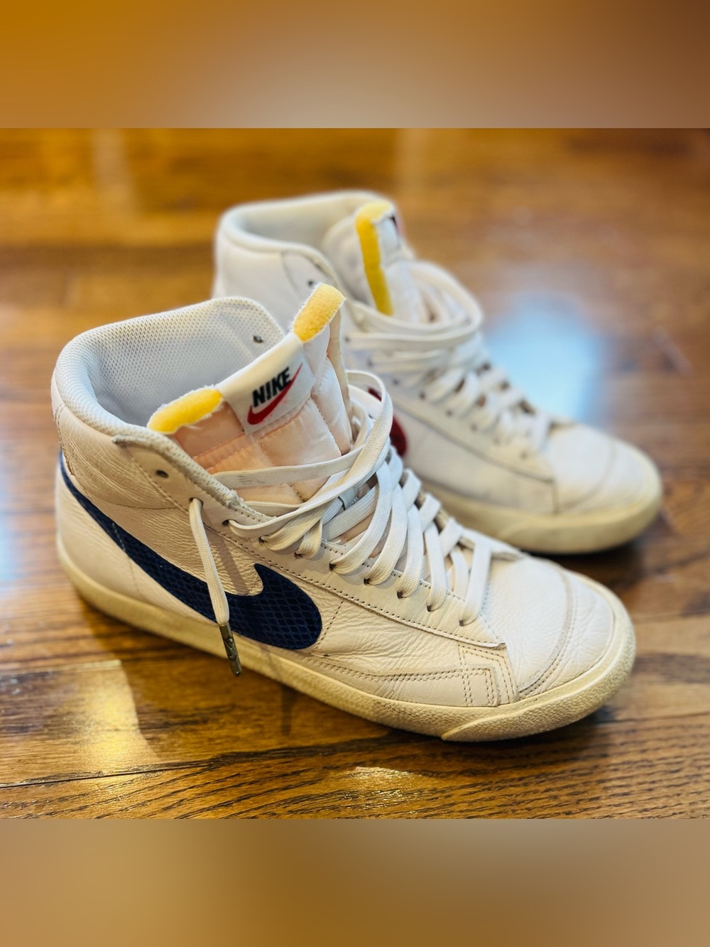 Nike Blazer Mid ’77 Red & Blue Snakeskin Swoosh – Men’s 9.5 / Women’s 11